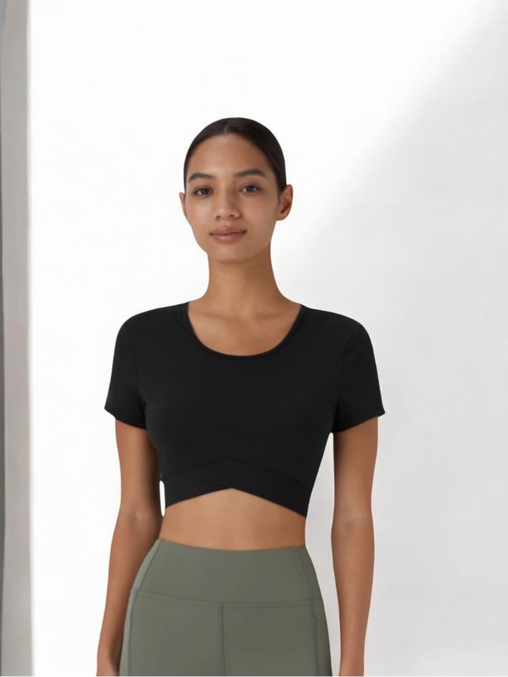 HALARA Crop Top – Seamless Short Sleeve